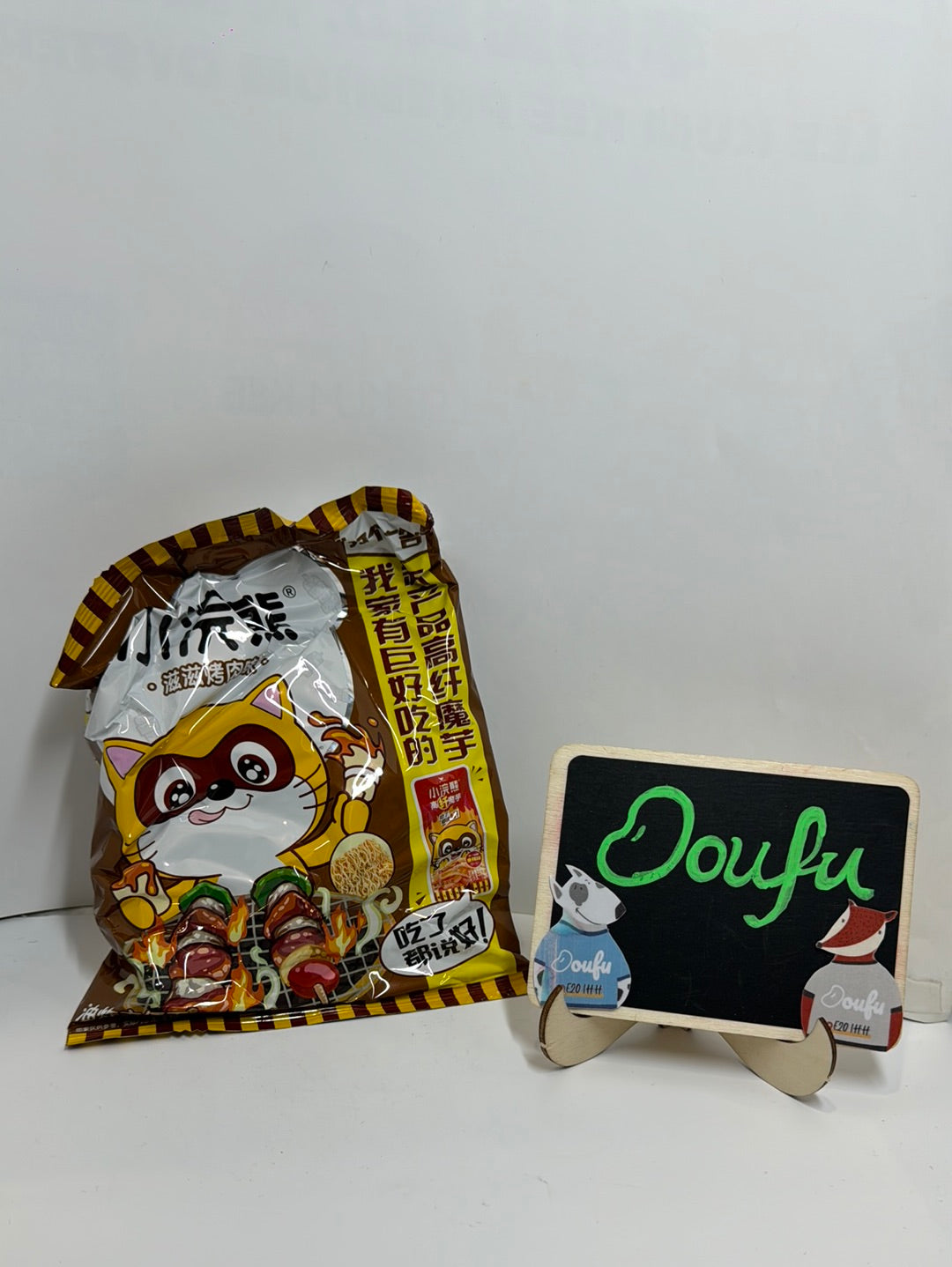 UNI Noodle Snack - BBQ 统一小浣熊干脆面-烤肉味 40g