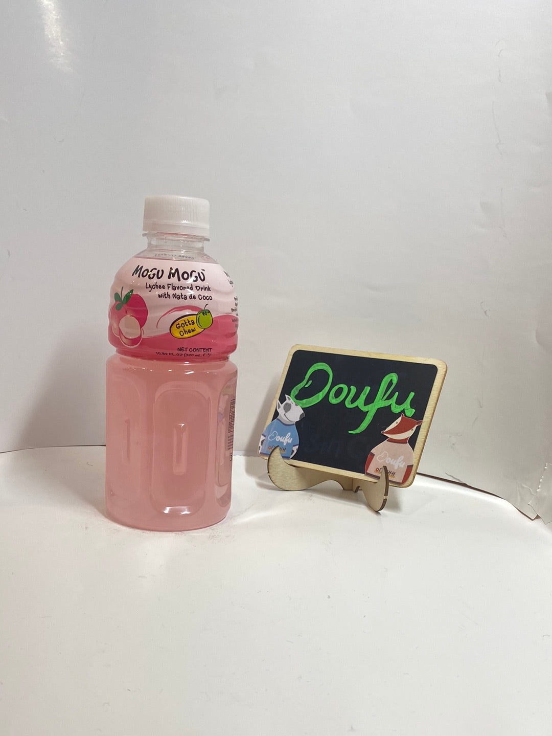 Mogu Lycgee Drink 磨股荔枝饮料含椰果 320ml