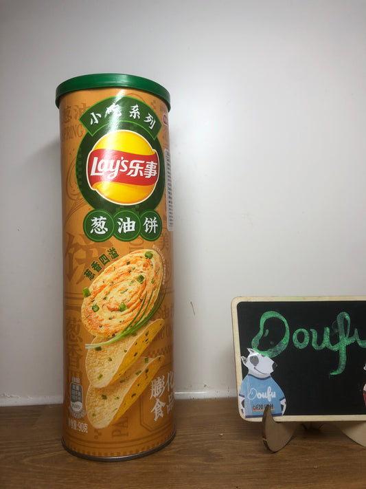 Lay’s Potato Chips Spring Onion Pancake 乐事薯片葱油饼味90g