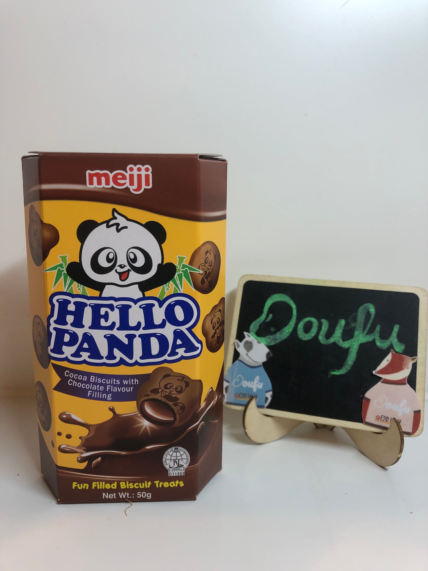 MEJI HELLO PANDA DOUBLE CHOCOLATE 明治熊猫巧克力饼干 50g